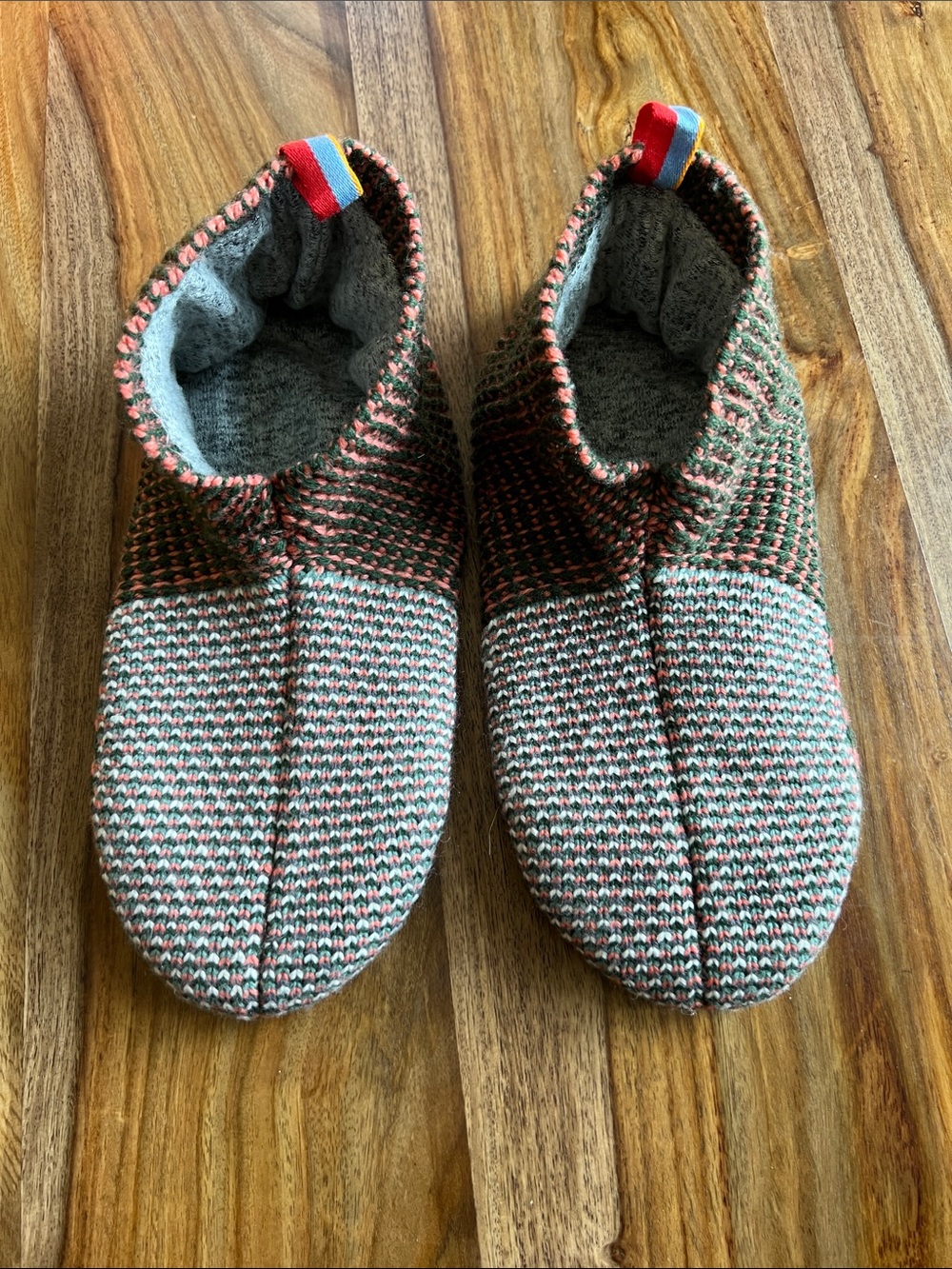 Bombas Gripper Slipper Slip-On Footies in Coral & Teal Knit Size Small - Picture 2 of 3